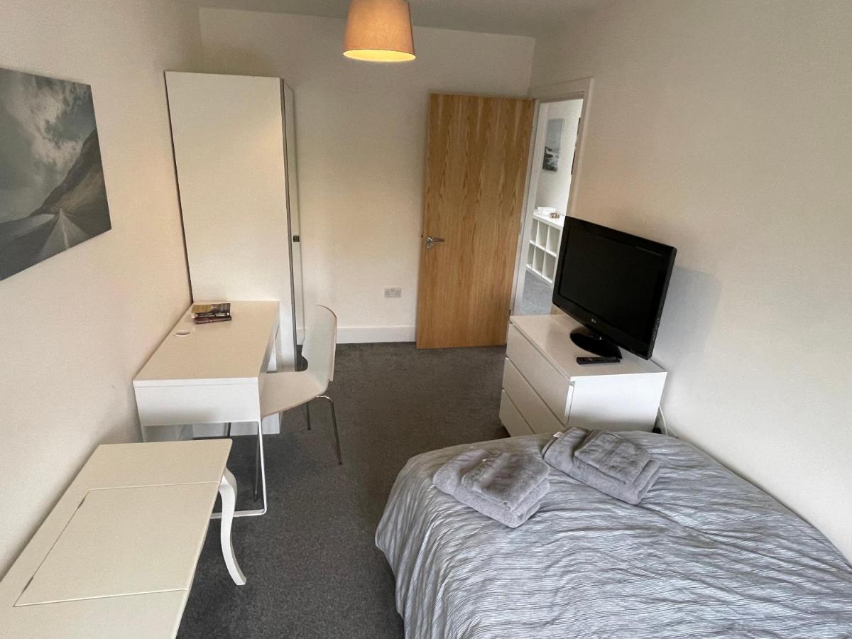 2 Bedroom 2 Bathroom Apartment 8 Including Free Parking Bromley kerület Kültér fotó